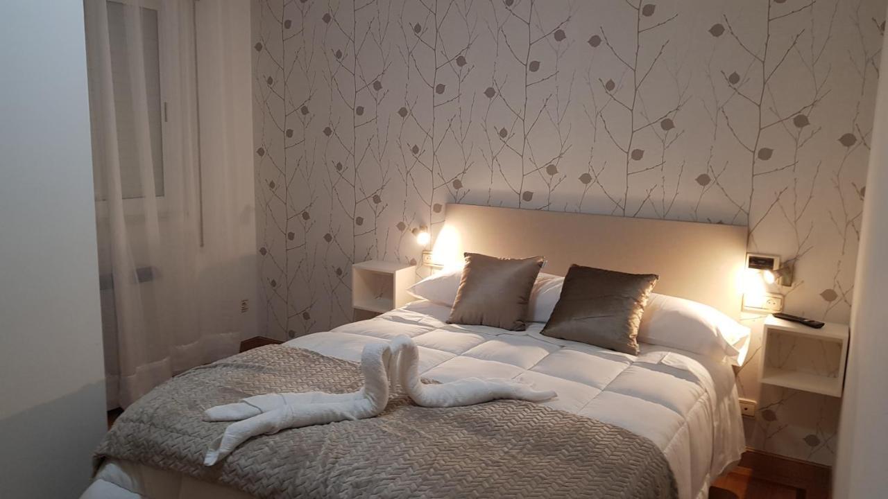 Apartamentos Shalom Ribadeo Dış mekan fotoğraf