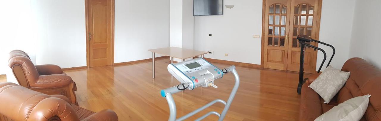 Apartamentos Shalom Ribadeo Dış mekan fotoğraf