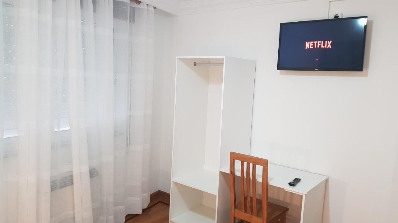 Apartamentos Shalom Ribadeo Dış mekan fotoğraf